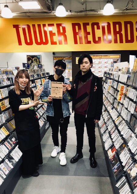 ULTRASTUPiD_BiS's tweet photo. FABLED NUMBER
発売記念の応援ノートをタワーレコードさんに受取に行きました!
皆様からの愛のあるメッセージ、たくさんありがとうございます!
#FABLEDNUMBER
#ELEXGAME https://t.co/AFnvHwE1ph