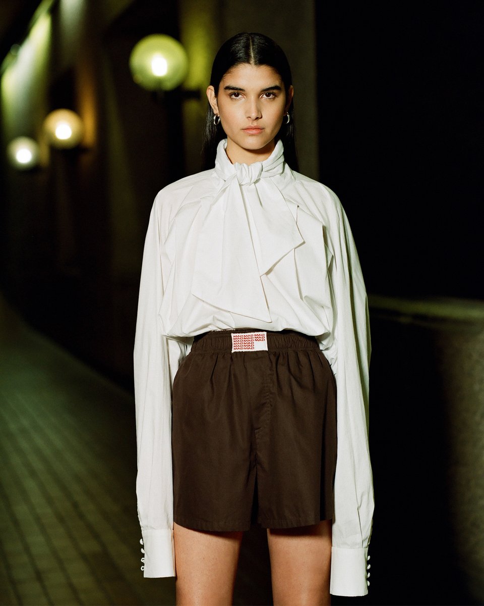 MATCHESFASHION's tweet photo. For modern proportions, offbeat details and tonal layers, look to designers like #MatthewAdamsDolan. Discover more from our curated edit of labels defining this season’s style: https://t.co/3JcCLGzjTK https://t.co/0vvUxrSfoV
