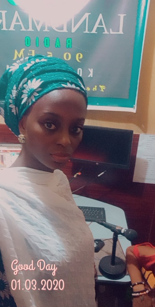 Shuaibuaisha4's tweet photo. Landmark Fm 90.5
KNT thank you for having me🤗
Minna in a bit In Sha Allah😁
#radio
#lifeofaradiogirl
#2020wemove
#KNT2020
#OAP https://t.co/hnqlAomaSI