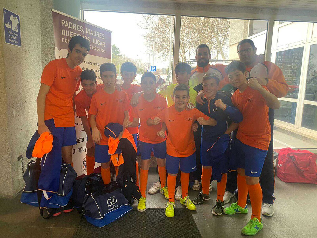 El equipo infantil se hace con la victoria 1-2 frente <a href="/AcademiaInterFS/">La Academia Movistar Inter F.S.</a> Partidazo de los nuestros que siguen creciendo como equipo en una gran temporada.
Felicidades a jugadores, entrenadores y familias.
#gsdsomostodos #juntossomosmejores
<a href="/andresclavero80/">Andrés</a> <a href="/gredosandiego/">Sullivan</a>