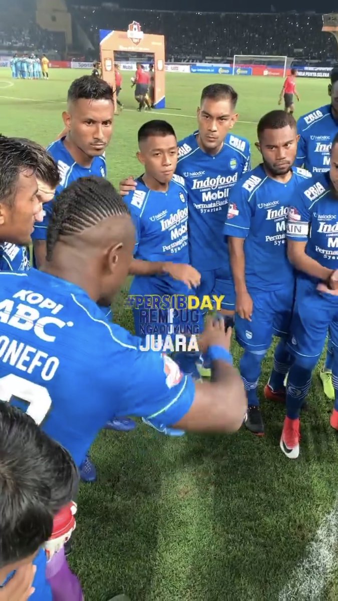 Look at this pict, how papa given some motivations before matched. 

Incridible, sosok leaders mulai muncul💪

Menyalaaa🔥🔥🤪