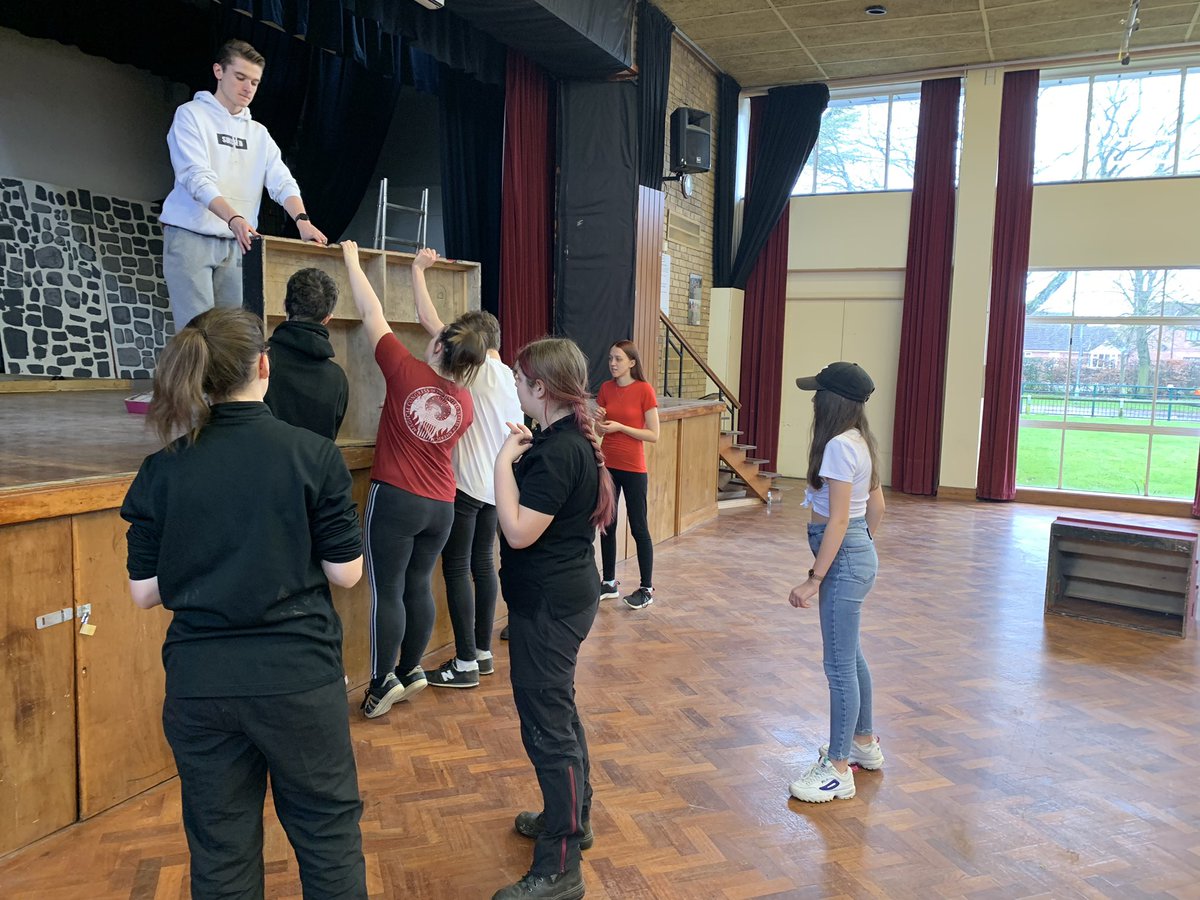 ArtsNorton's tweet photo. Team work is a skill in which creative arts subjects teach students and here it is being demonstrated as we prepare for our school show! https://t.co/OpZm7CrWkE
