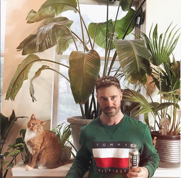 Way2Byou's tweet photo. way2byou
#Repost @georgeschirra ・・・
𝐈 𝐃𝐑𝐈𝐍𝐊 𝐏𝐋𝐀𝐍𝐓𝐒 
@way2byou consists of plant sterol that promotes a number of benefits such as collagen support ✌🏼💚🌱💧

#way2B #way2byou #waybetterwater #waybetterwaterdrink https://t.co/SthS0mAWfL