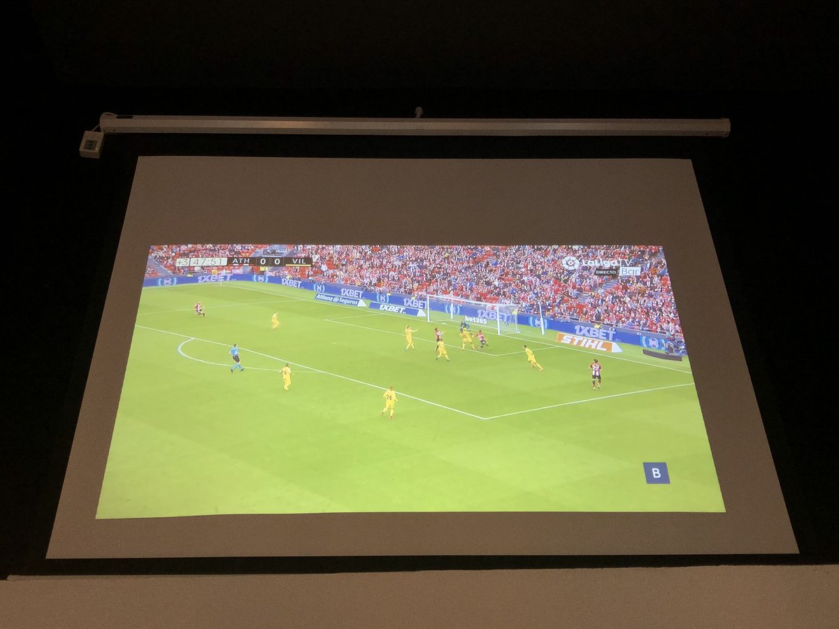 Bits_Beers's tweet photo. En #bits_beers le damos al fútbol virtual y al real. Con cuál te quedas? #futbol #baresdefutbol #cañeo #tapas #laliga
Ven a ver #ElClasico con nosotros!!! https://t.co/zMBWbMGVsX