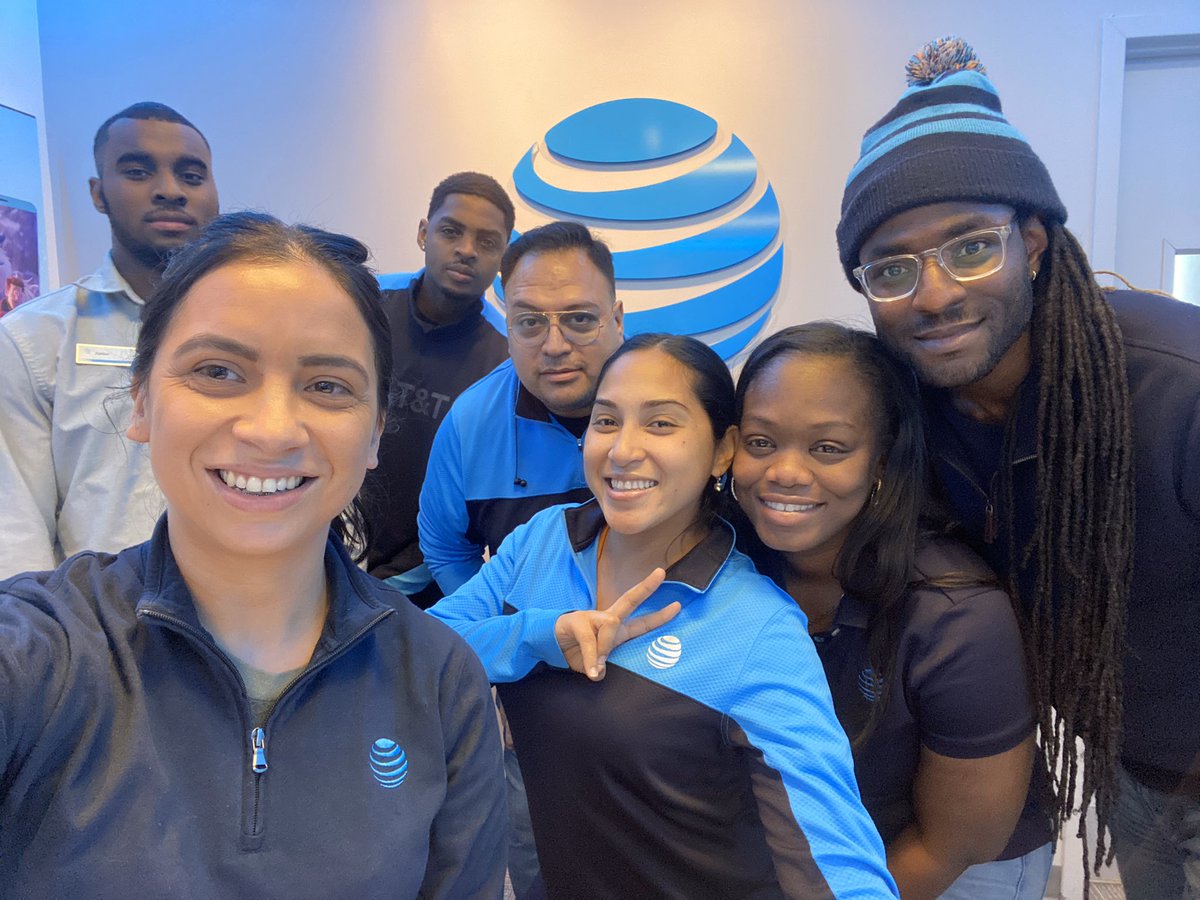 r0se_mar13's tweet photo. I’m so grateful to have such a wonderful team, super proud moment. The 8th Ave Team finish #3 in the NYNJ Market for the month of February🥳🤑 #NYNJStateOfMind #TeamEmpire #MidtownBashers @ifamust @bashar_yazgi @Danny_Perez_01 @judy_cavalieri https://t.co/v62maT57sw