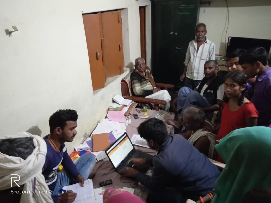 Krishnatripat14's tweet photo. Total AB TK-#PMJAY #GoldenCard   generated By CSC Vle Krishna kant tiwari  in #kaushambi District till March 01, 2020 CSCID- 331720810013 
Total ,Golden card -5,000+
@DMkaushambi @PmjayP @AyushmanNHA @dintya15 @pandurang_pandu @ISSingh24 @UPGovt https://t.co/Yv7kPYPoeX