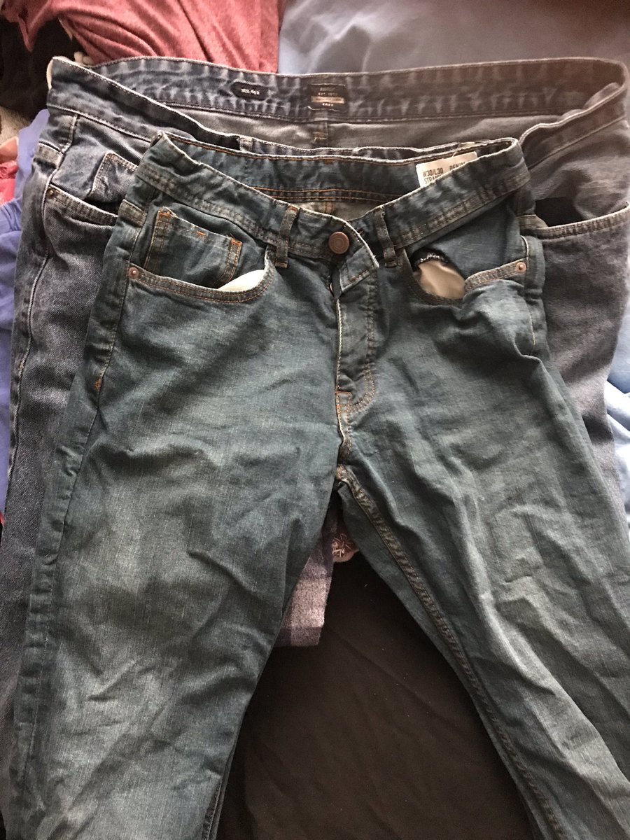 rickycope0714's tweet photo. 2 years post weight surgery from gastric sleeve 1st March 2018
Me in one side of Jeans 
Isabella in the other side 
Weight 19st 8 down to 11 stone 3pound highest weight 23 stone #spirehealth #southampton #determination https://t.co/H5XnsMc88c