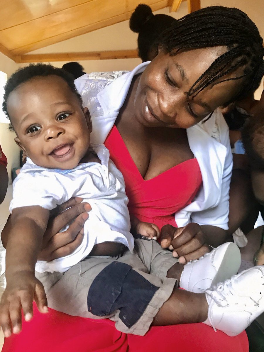 HeartlineHaiti's tweet photo. We believe their lives have unsurpassable value. We believe every woman and child is deeply loved by God. #Haiti #HeartlineMaternityCenter #StartingPlace https://t.co/5QgCFmByEN