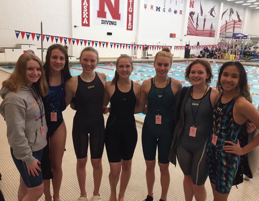 fbyswim's tweet photo. Final results from State swim
Medley Relay - 14th
200 Free Relay - 15th
400 Free Relay - 16th
Mikwena - 50 Free 16th 
NEW SCHOOL record 24.51
All swimmers and divers from this year’s state team will be back next year. #FutureIsBright #jeffpride @mikwenal @MansJosi https://t.co/MW0S0Bckdt