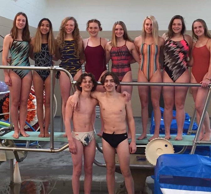 fbyswim's tweet photo. Final results from State swim
Medley Relay - 14th
200 Free Relay - 15th
400 Free Relay - 16th
Mikwena - 50 Free 16th 
NEW SCHOOL record 24.51
All swimmers and divers from this year’s state team will be back next year. #FutureIsBright #jeffpride @mikwenal @MansJosi https://t.co/MW0S0Bckdt