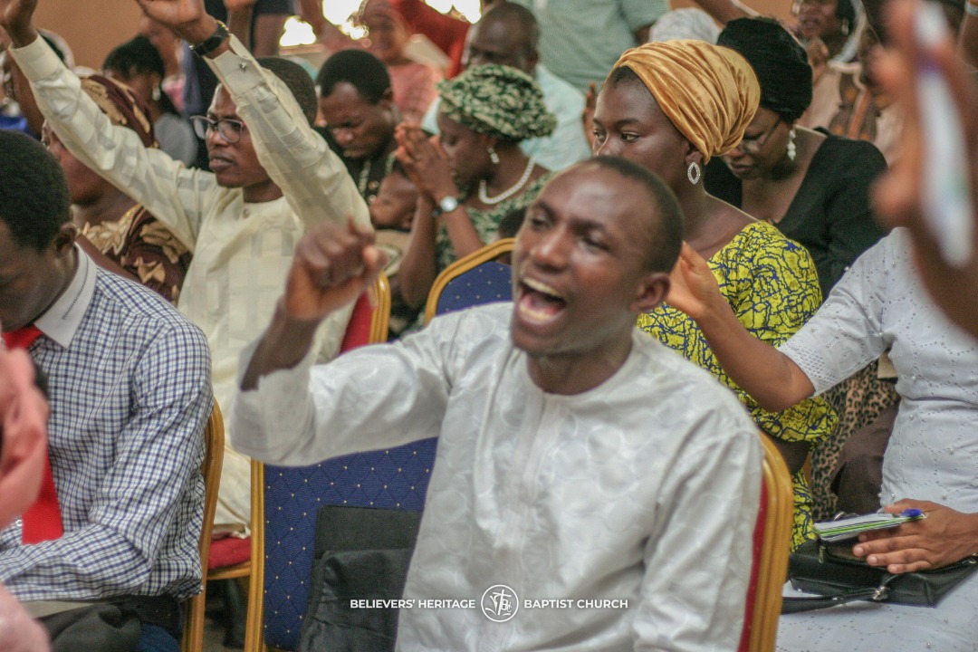 bhbc_global's tweet photo. Glory will manifest His Glory in your life now. Divine Visitation that will remove you from dungeon of reproach will happen in your life now. #BHBCSunday #CovenantSunday #Bhbc_global #Pastorbeejay https://t.co/3X9e7hG3kw