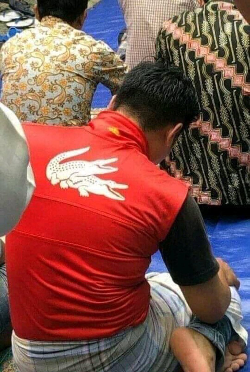 hiammarafi's tweet photo. Definisi manusia terkuat di dunia akhirat. https://t.co/V8xgI7bxmu