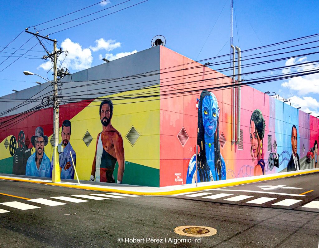 Gente_RD's tweet photo. La ciudad corazón con el paso del tiempo se ha convertido en la principal de toda #RD enfocada en este movimiento de #StreerArt #TesorosdeSantiago2020
#PasionPorRD #turismointernoenrd #rdlotienetodo 
#MiturenCarnavales https://t.co/qfRPSE7sOb