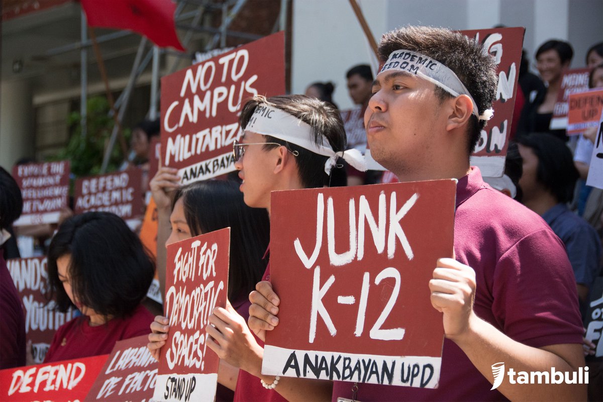 ujpupdiliman's tweet photo. ICYMI: Students marched out of their classrooms and gathered at the AS steps to join the protest against threats to academic freedom such as the proposed revival of the mandatory ROTC, Human Security Act, and tuition fee increases.
#WalkoutPH
#NoToMandatoryROTC https://t.co/UQ53sKa0Di