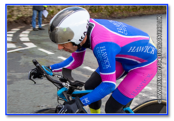 Cycling_T_T's tweet photo. Liam Beaty (Hawick CC) and Christina Wiejak (Jadan CycleSpace- Vive Le Velo) got their seasons off to a flying start by taking the men’s and women’s honours in the Velo Club Cumbria 31.2-mile Circuit of Bassenthwaite Lake.
https://t.co/X5eeHp2Px3 https://t.co/J1uu4YbKWi