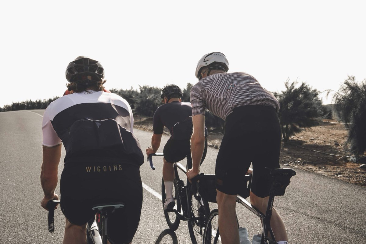 BeOutdare's tweet photo. Traveling to south of Spain soon? We have road bikes available for rent in the area! And you can benefit of delivery services too! Check https://t.co/xFk1BiQFWD for the list of available bikes and hire the one you need. #rentriderepeat #fromwhereirent #goneriding #cyclingspain https://t.co/fctZ0WFur2