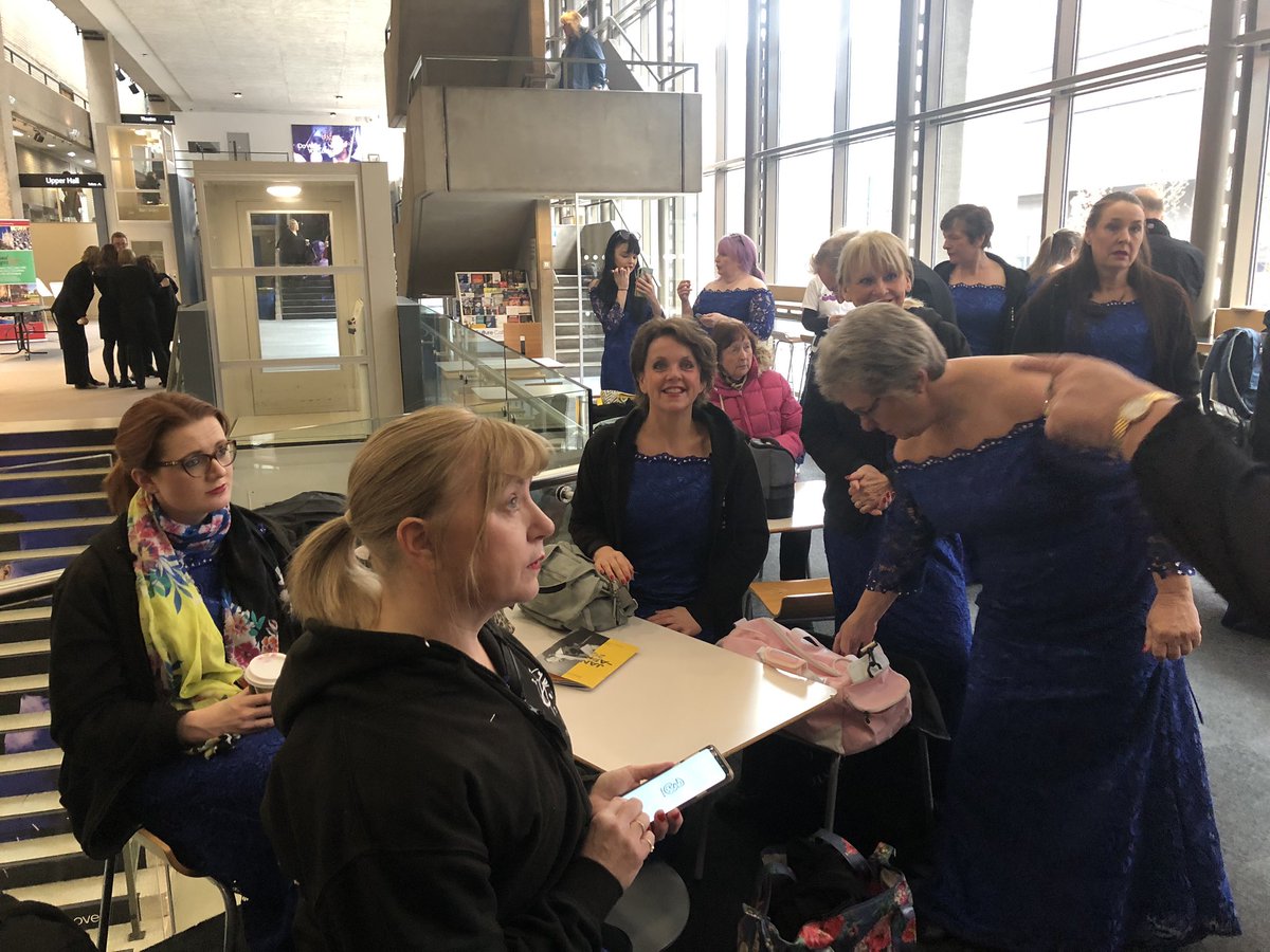 JenBeardsmore's tweet image. Gathering and ready to limber up for @mcrchoralcomp #MACC2020 🎶