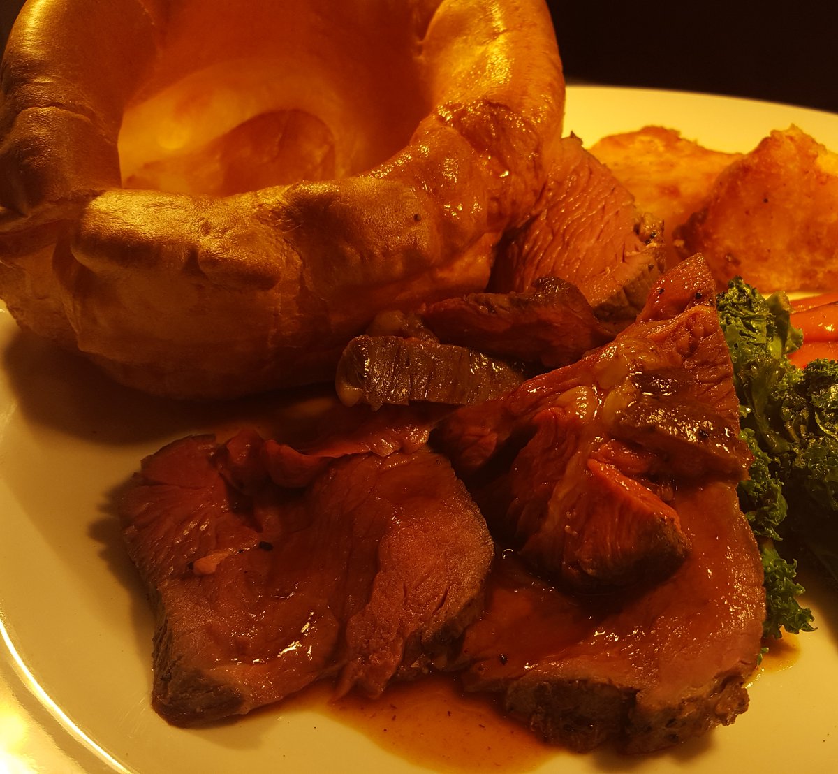 Mother's Day, Sunday 22nd March.

Treat your mum to a delicious Sunday lunch at the Royal Oak, Leighterton. Reservations are strongly advised - book early to avoid disappointment. Call 01666 890 250 or email reservations@royaloakleighterton.co.uk