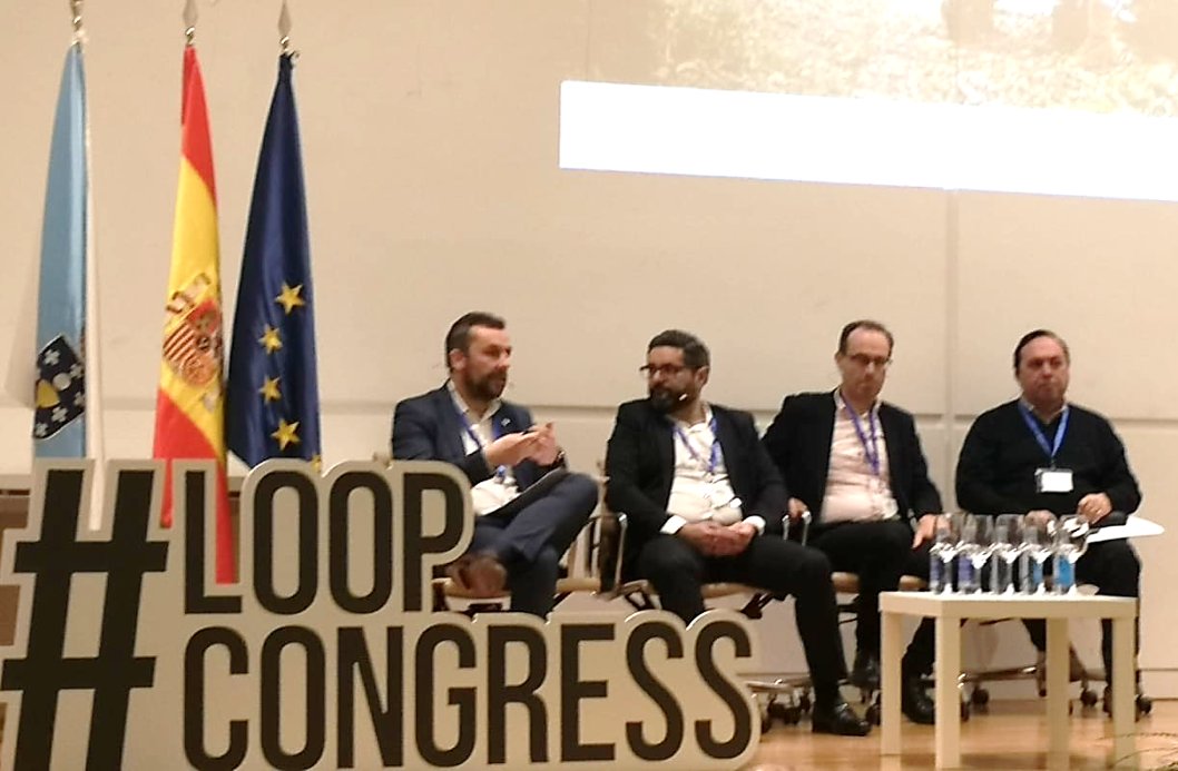 DeputacionOU's tweet photo. A @DeputacionOU participou na mesa redonda “Apoios ao sector: visión da administración no sector turístico de Galicia”, representada polo director da Área de Transparencia e Goberno Aberto, @fsuarezl (#Loopcongress https://t.co/b0ZnJTp1ba