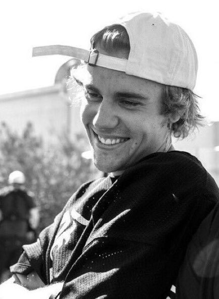 kaya156's tweet photo. .@justinbieber happy birthday to you, Justin.
Your smile is so precious. Hope you enjoy your day, n
lots of good things come up on your way. pls. to be patient as you do whenever it’s a rough time. It’s always worth the wait.
#HappyBirthdayJustinBieber 
#bieberforever  #LaBomba https://t.co/4cd2JsGClV