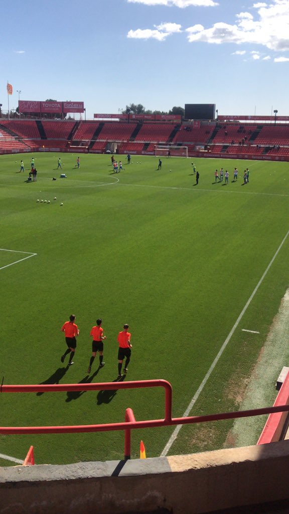 ike_rg7's tweet photo. Nastic vs valencia #2divisio #LaLiga https://t.co/WEOradRF3s