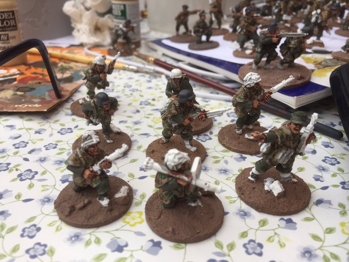 geofftbond's tweet photo. Splinter camo on Zeltbahns - well it will do #3footrule https://t.co/RwoqFOgZZ1