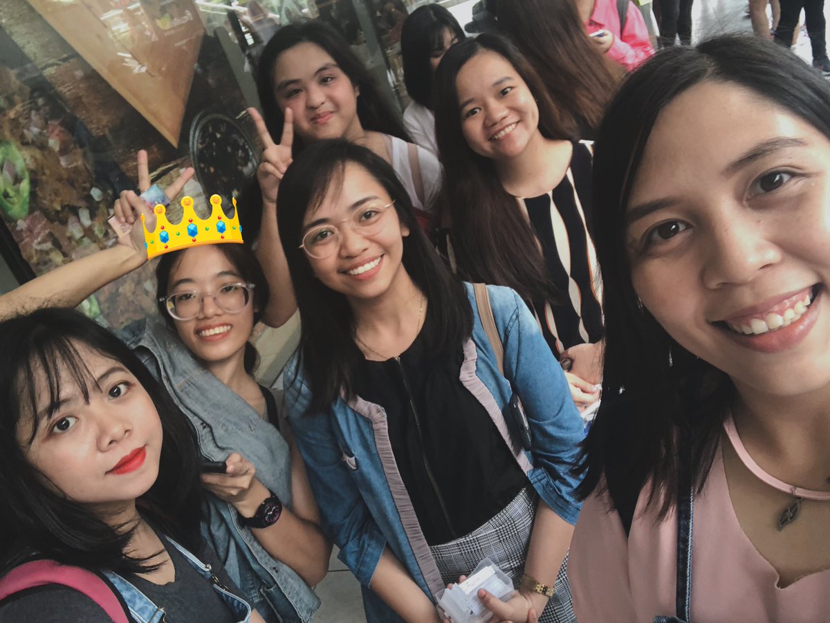 sungyeolish's tweet photo. Happy birthday to the cuuuute @sungyeoLing87! 🥰
(Di ko makita selca natin tatlo ni Ate Aireen #TeamStranded HAAHAHA) https://t.co/UusvRETZek