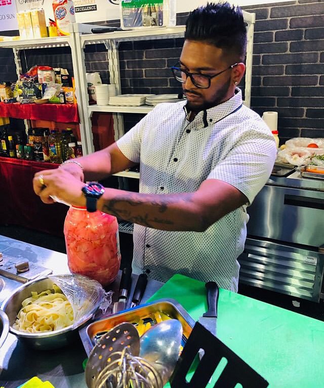 Hostex_'s tweet photo. ...And the Mystery Basket has began. Chef Ndumiso and Chef Devan going head to head. Who do you think will have the best dish?
Stay tuned to find out! #report via @sa_chefs
#SAChefs
#Hostex2020
#TheShowThatDelivers
#TeamHostex https://t.co/zf3zYHlIyF
