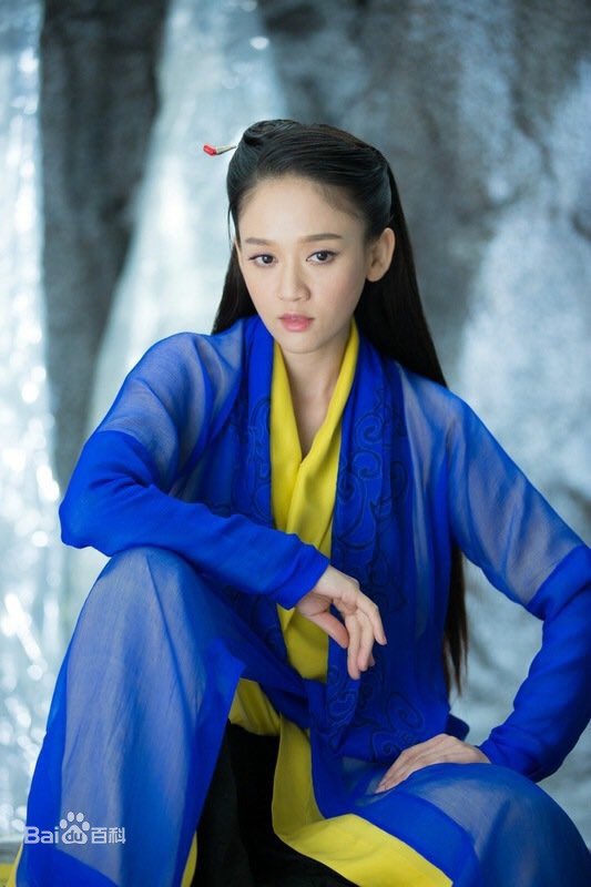 물론 영화에 영향을 많이 받은 티가 난다. 스타일링부터 영화와 흡사하고 유설화를 데려왔다는 것 역시 그렇다, 노린 캐스팅인지 아닌지 확신할...