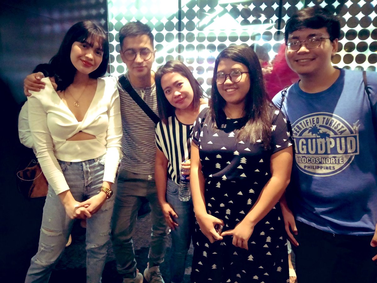 RKANEOFFICIAL's tweet photo. and thank you so much sa mga nag pledge,sponsor at sa lahat ng pumunta β₯οΈπΉ #Rkane first BLOCKSREENING πΉβ₯οΈπ ππ»ππ»π
@GinaarcenalL @SummerLorrine @ravenella15 @jes_ted @leah_butterfly @JaneSupporter21 https://t.co/r30BgClnjG