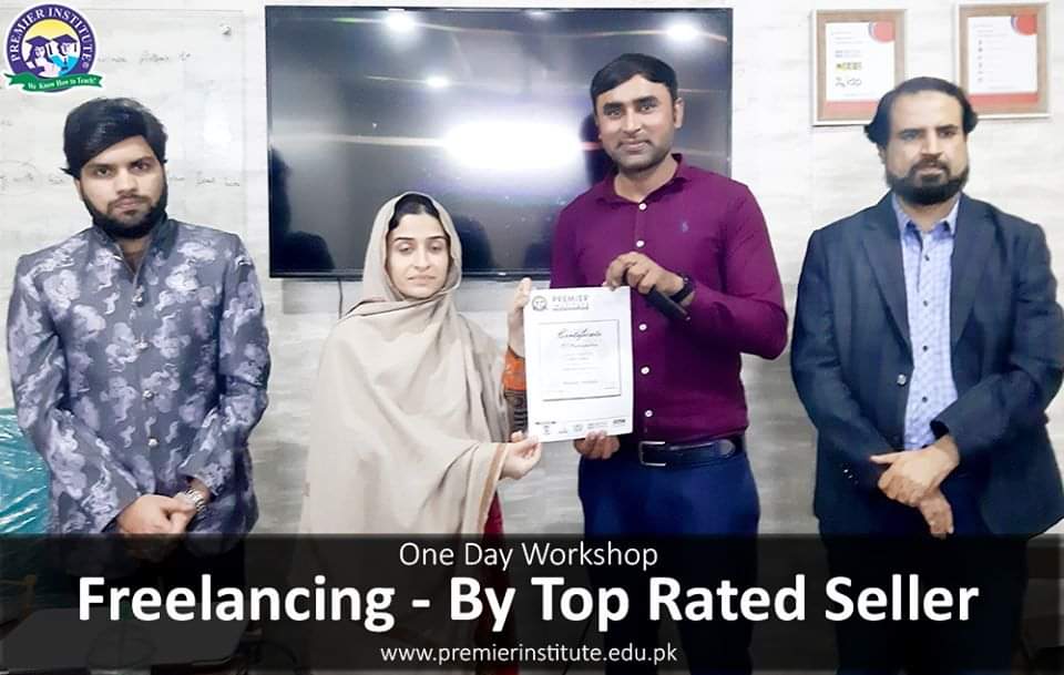 aadnankashif's tweet photo. One Day Freelancing Workshop at #premierInstitute Lahore
#freelancing #Entrepreneurship #startups https://t.co/xDJ0GTGaZH
