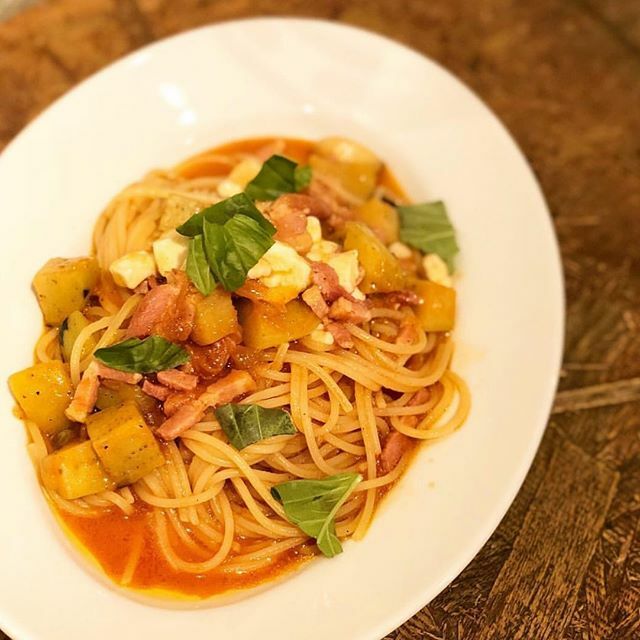 CARBONオープンしました‼️ 日曜日の今夜はゆっくりしております🍷

デートなどに是非ご利用ください🤗✨ 今夜もたくさんのご来店お待ちしております🎉

#carbon_tokyo