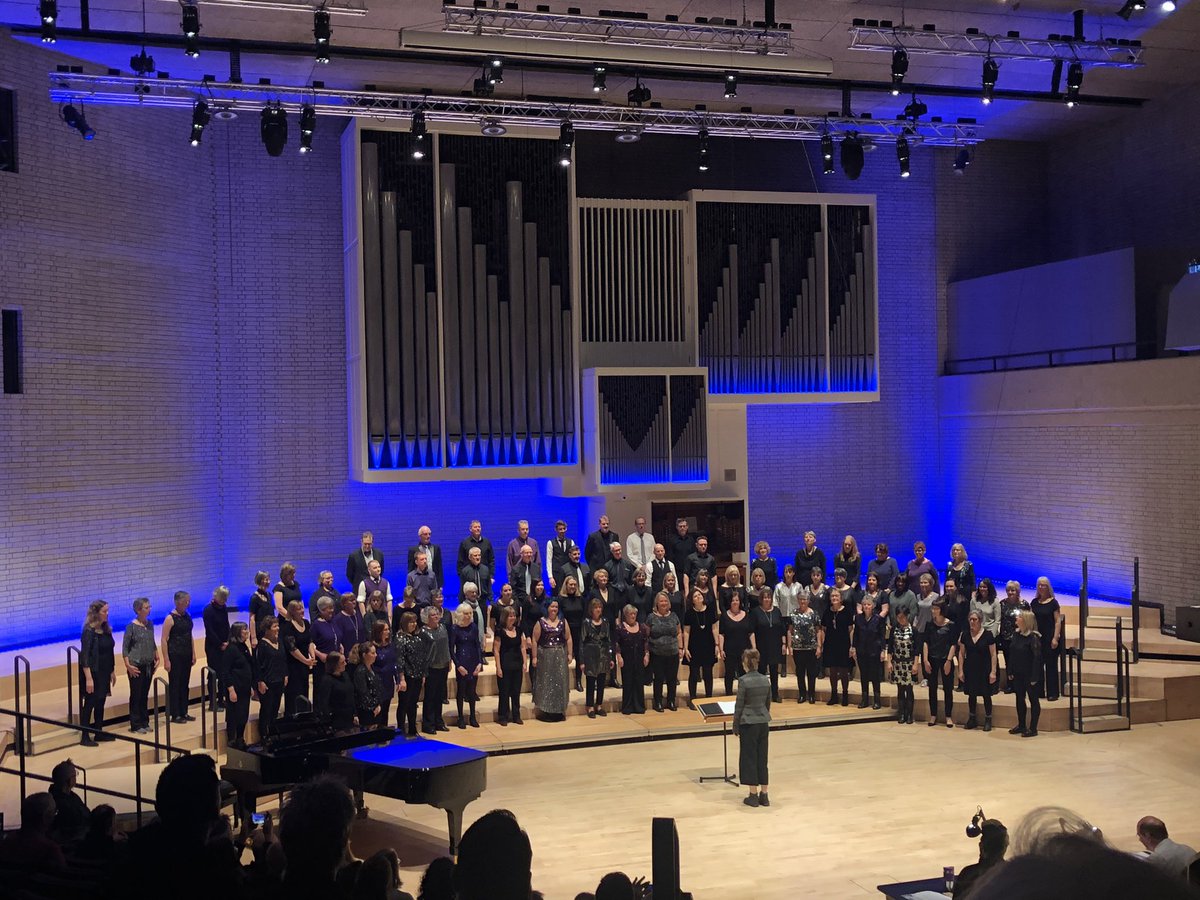 JenBeardsmore's tweet image. The Great Yorkshire Chorus takes the stage @mcrchoralcomp #MACC2020 100 singers!