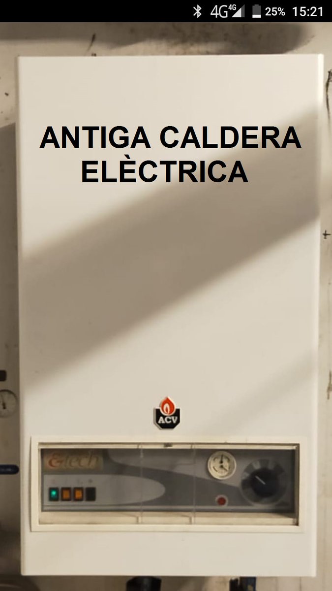 Millorem ACS en #CAPMaragall : canviem antiga caldera elèctrica, per un nou sistema "Aerotèrmia" amb bomba calor d'última generació. Reduïm consum i complim normativa legionel·losi Tªacumulador>= 60ºC. Seguim treballant per l'Eficiència Energètica.