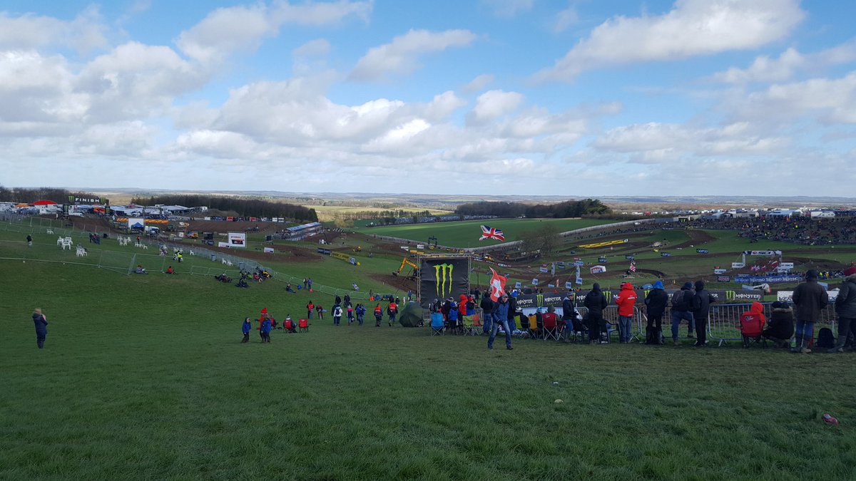 racerfandude's tweet photo. Enjoying @britmxgrandprix @mxgp in the sunshine at matterley. https://t.co/XbBjym6hAc