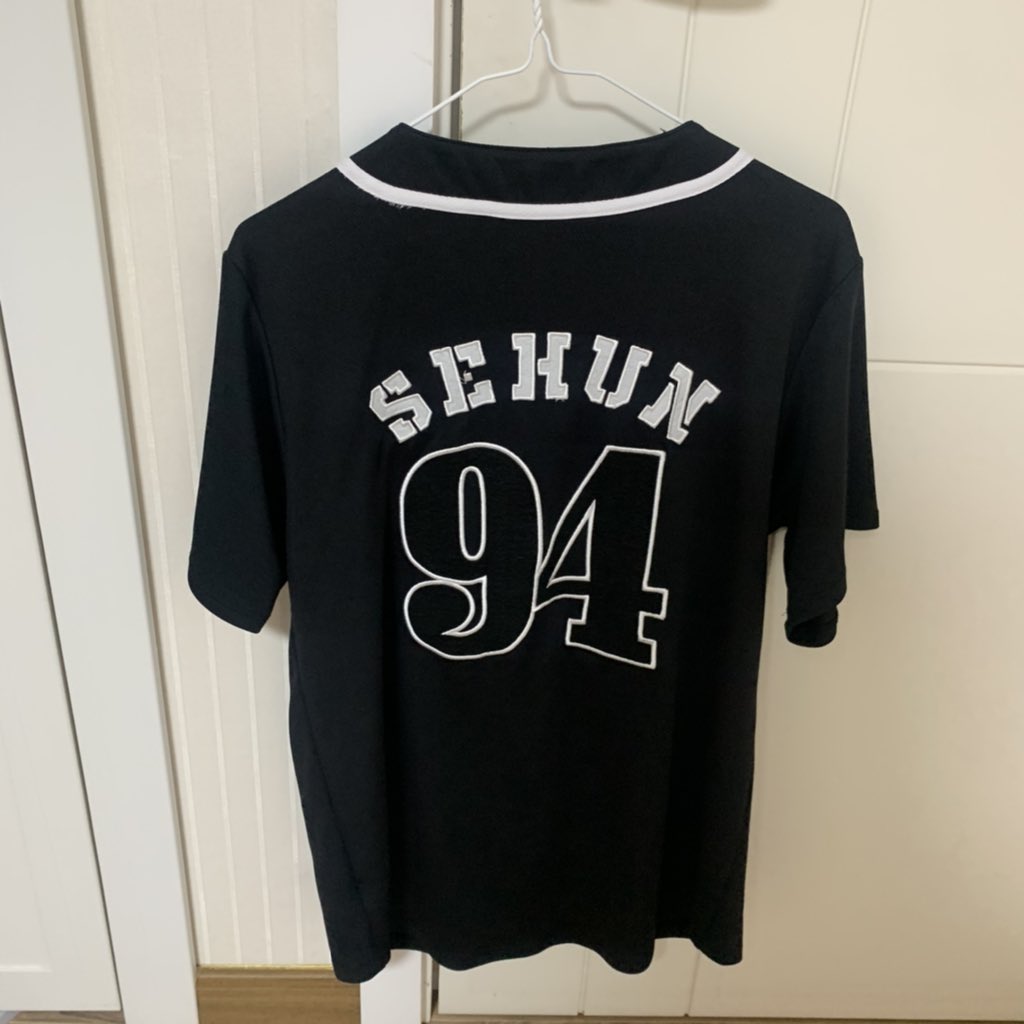 wogml112's tweet photo. 세훈 한국 일본 유니폼 일괄양도 합니다

자세한건 타래로

#엑소 #exo #세훈 #sehun #양도 2 https://t.co/Xe00JBdBqJ