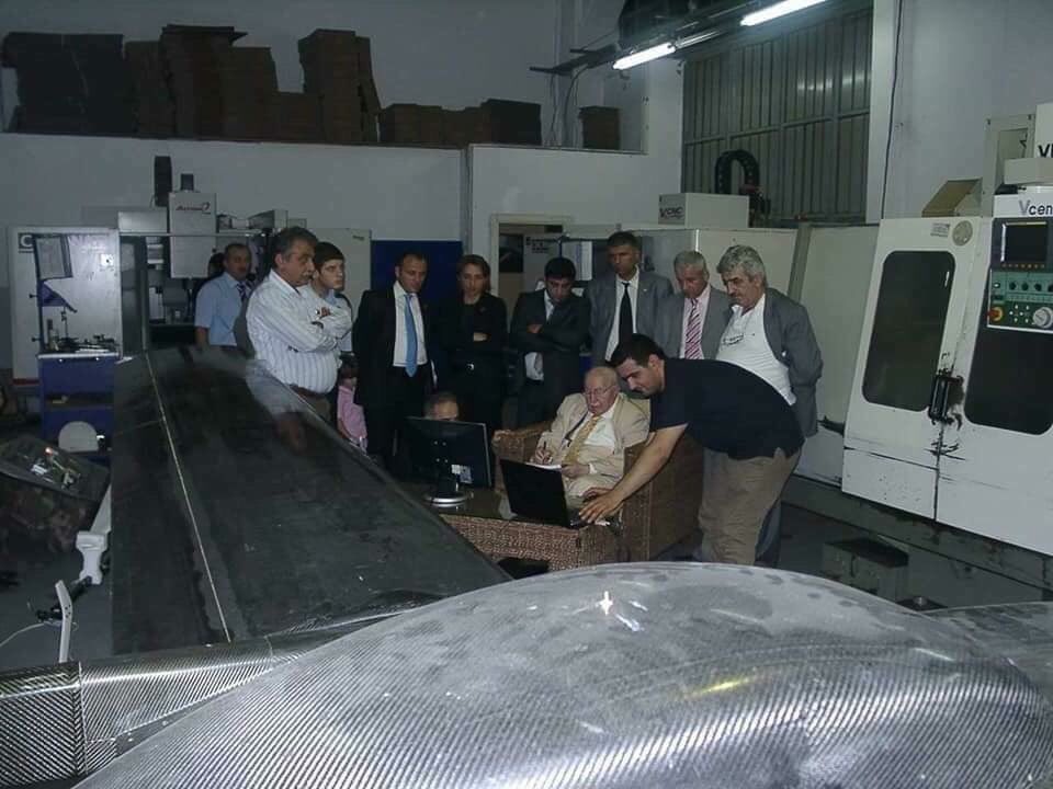 erbakanvakfiist's tweet photo. Prof. Dr. Necmettin Erbakan, en önemli silahlarımızdan olan İnsansız Hava Araçlarının fikri altyapı ve teknik özelliklerini tasarlayıp işin başında bizzat bulunarak Türk Silahlı Kuvvetleri envanterine girmesini sağlamıştır.
Bu yüzden İHA'ların Kuyruk numarası ''TC-ERB''dir. https://t.co/Ri9a1QbDQT