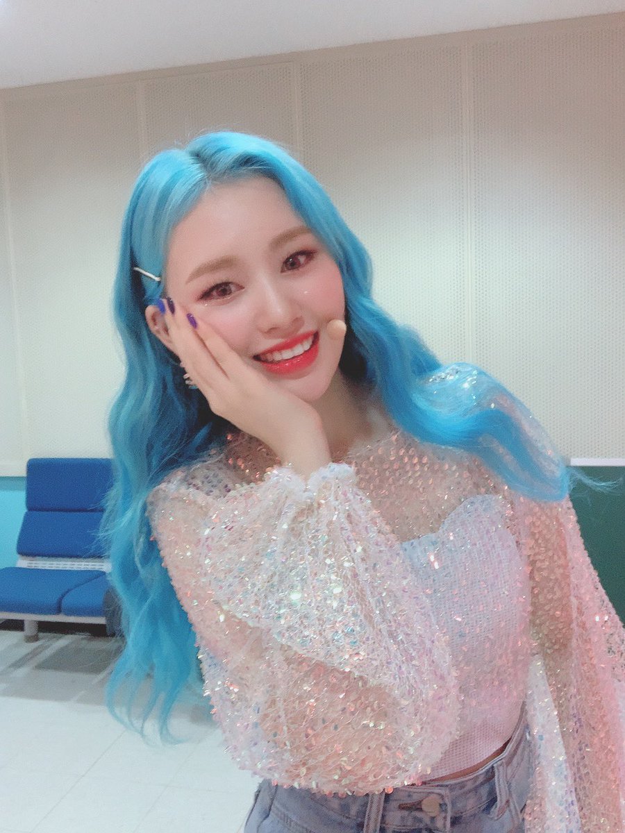 WekiMeki's tweet photo. 대즐대즐대즐 뭬??
혹시 챌린지 성공한 키링 있나요??ㅋ⫬ㅋ⫬ㅋ🤪
#그냥춤츨때 #중심잡기도 #어려움 #오늘도 #중심잃음 #🦊 https://t.co/nrQQbwE0ZR