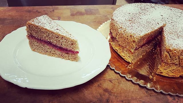 Torta di grano saraceno con gelatina di ribes. Per il prossimo corso sui cereali e legumi. Inizio 9 marzo, vi aspetto