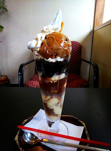 藍山倫太郎 Ar Twitter 大変遅くなりましたが去年 富山県射水市あるcafe West87 砂時計で食べたカフェシンフォニーの写真をup 甘さ控えめほろ苦い大人のパフェ 美味い パフェ 珈琲 コーヒーゼリー スイーツ 富山 射水市 食べ歩き T Co
