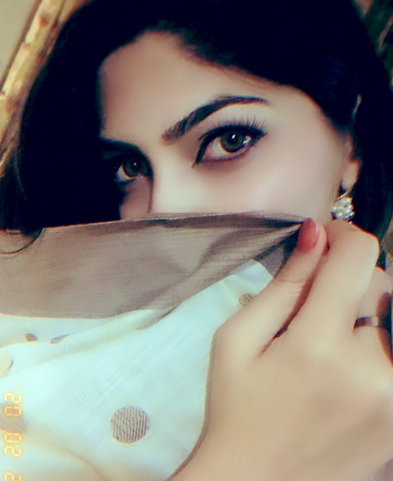Momikha26's tweet photo. په تمه، تمه به دې مړ کړم
نه به دې یار کړم نه به درکړم ځوابونه #pushtotappa #SundayThoughts
😈 https://t.co/jw6pBViwxy