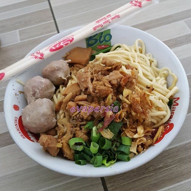 eva_persia's tweet photo. New post on evapersia's instagram - March 01, 2020 at 07:00PM - https://t.co/UQfnZWxe1C https://t.co/R6M4Jif7ev