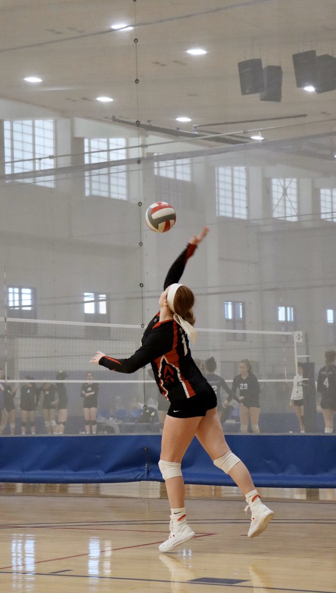 mountaineerevba's tweet photo. Good luck to our 17’s as they compete in the California University Tournament. Sharing some pictures from the Mountaineer Super Regional Tournament. Love our new CustomFuze jerseys from @allvolleyballinc.#positive #inspiration #mountaineerelitevolleyballacademy #meva #volleyball https://t.co/jOf5uCPXfD
