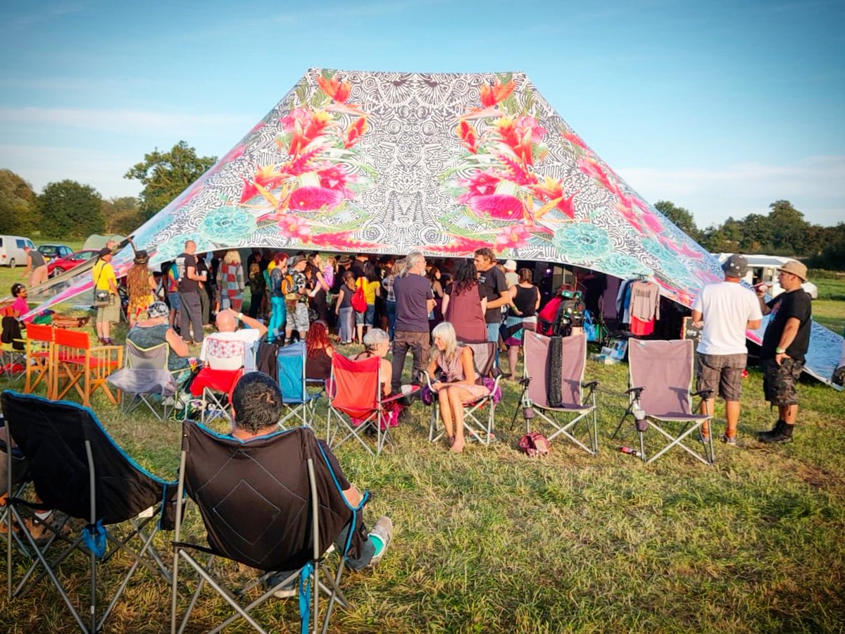 modularmoodsuk's tweet photo. Our modular marquee can service most event sizes from small garden parties to music festivals. What will you use it for? Explore options at https://t.co/AwS2jifRXH #modularmoods #vibespecialists #marquee #marqueewedding #marqueehire #blankcanvasevent #events #festival #sheffield https://t.co/I3NSwGF5d5