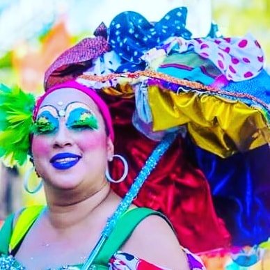 AdalgisaCorcino's tweet photo. Domingo carnavaleco. Porque lo bailaó no se quita y la promoción de destinos la llevamos en el alma. Santiago y La Vega nos esperan en su último domingo carnavalesco. 

#PorAquíPasóCorcino 
#TesorosdeSantiago2020
#PasionPorRD #turismointernoenrd #rdlotienetodo 
#MiturenCarnavales https://t.co/cqAKnu9DFD