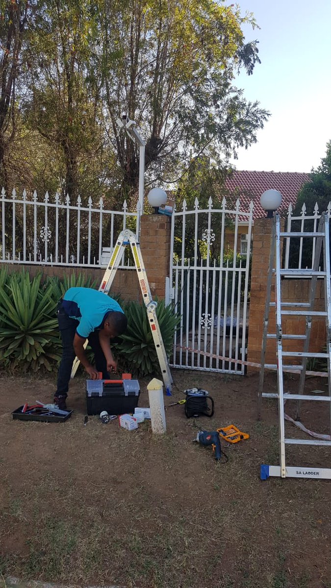 TonyGEnterpris2's tweet photo. Help build a small business,  we take our work seriously and professionally 

CCTV, gate motors, electric fence, intercom 

WhatsApp 0659906951 for installations &amp; sales 

#TGZA #DJSBU #OneNightWithSjava #Asidlali
#QueenSonoNetflix
@ekasiEntreprene @DJFreshSA @DJZinhle @djsbu https://t.co/Wb1et1zmFA