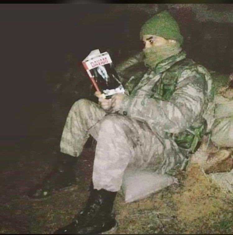 #İdlib'e #BaharKalkanıHarekatı başladı.
ALLAH, kahraman ordumuzun yar ve yardımcısı olsun.
Sefer bizim, Zafer Allah ' ındır.
Dualarımız Mehmetçiklerimizle 🇹🇷

#BaharKalkanı 
#MehmetciğinYanındayız