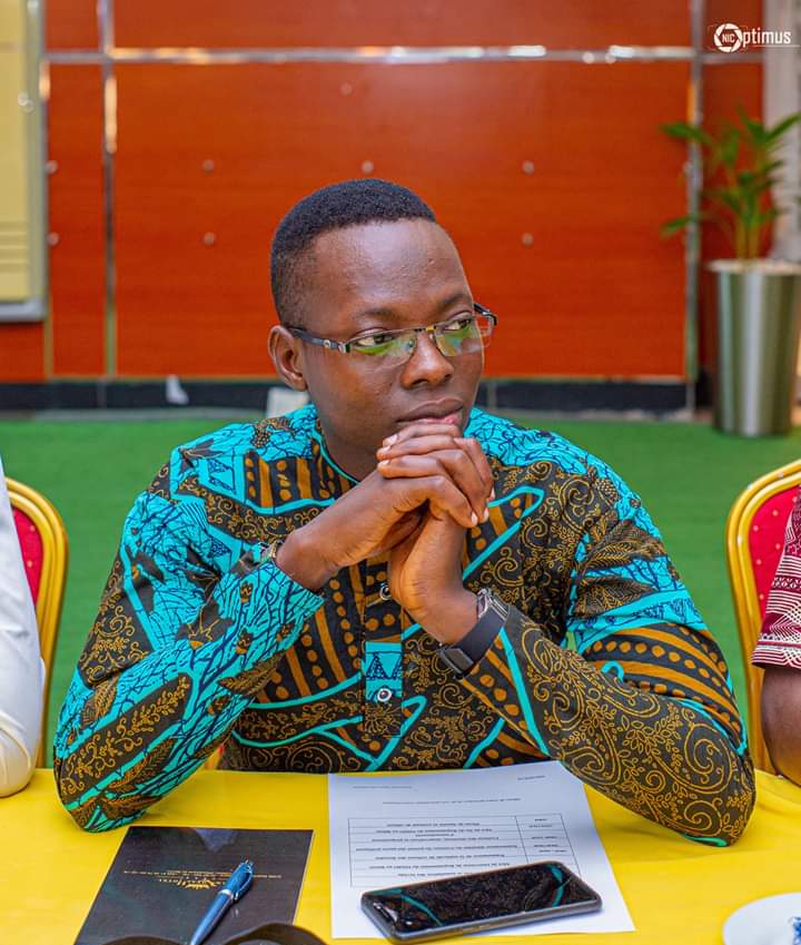 osseni_issa's tweet photo. L'unité Africaine est une condition primordiale pour le développement du continent africain.
Ceci doit être une des préoccupations majeures de la jeunesse africaine du XXI siècle.
Sans quoi, l'indépendance des africains vis à vis des impérialistes ne sera jamais une effectivité. https://t.co/3MYsR28syU