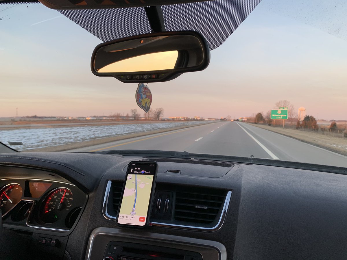 AricThomas1's tweet photo. On the road again. Cincinnati bound for @RileyThomas2020 and her #CapCityGym gymnastics teamβs competition. https://t.co/HJ47A7r5pm