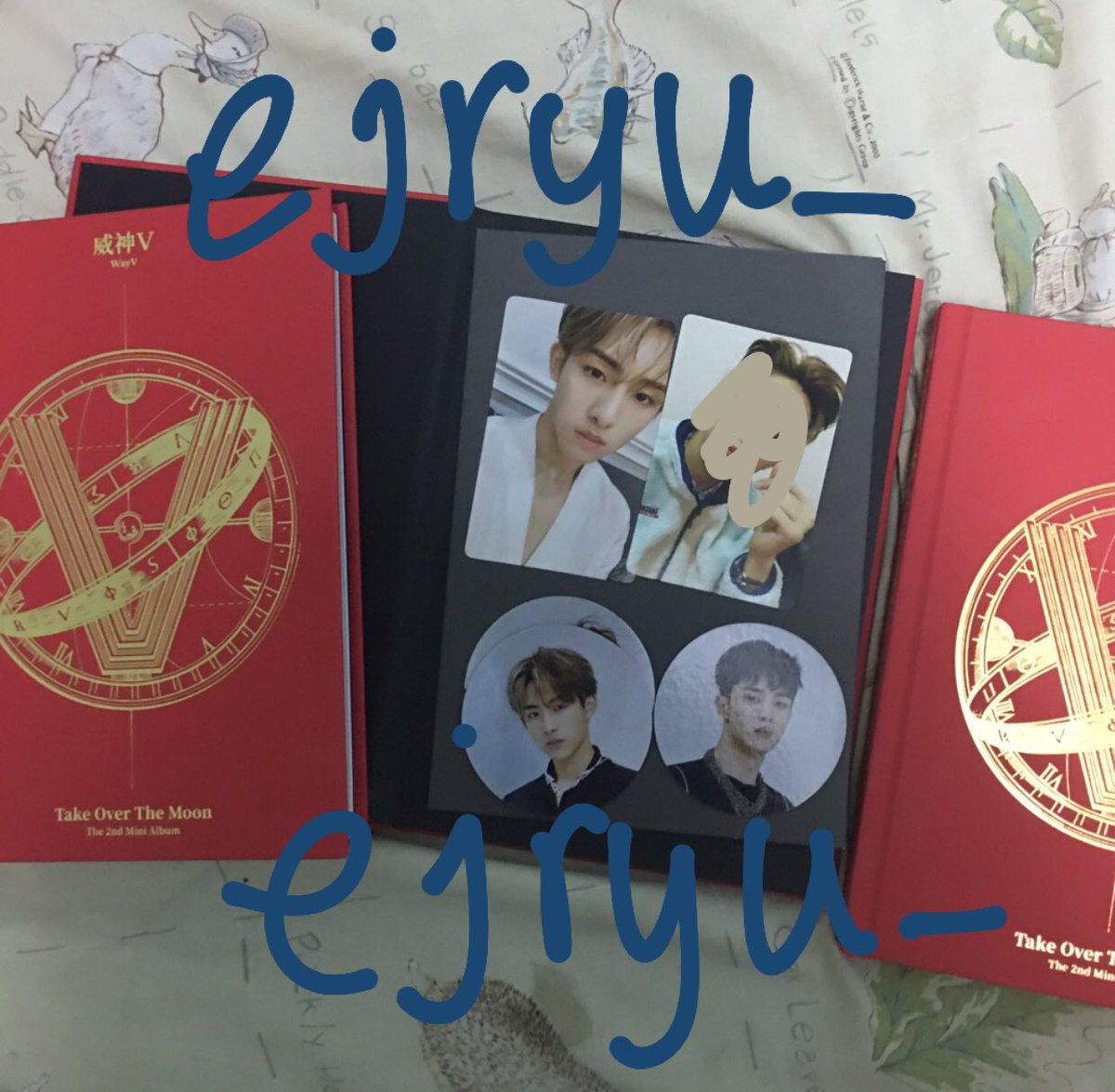 ejryu_'s tweet photo. ขายบั้มเปล่าtake over the moon บั้มละ 100฿ มี3บั้ม
ขายการ์ดเหลี่ยมวินวิน 200฿
การ์ดกลม วินวิน คุน 100฿ 
ทั้งหมดราคารวมส่ง ( ซื้อทั้งหมด 500฿ รวมส่งค่ะ ) 
#ตลาดนัดwayv https://t.co/km7RU3QkdR